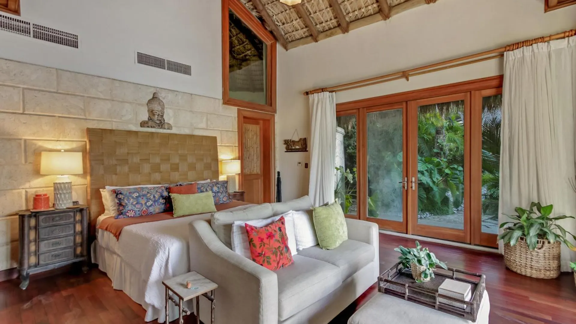 New Cap Cana Tropical Villa At Punta Espada With Private Cook, Housekeeping, Exclusive Beach Club Access Punta Cana