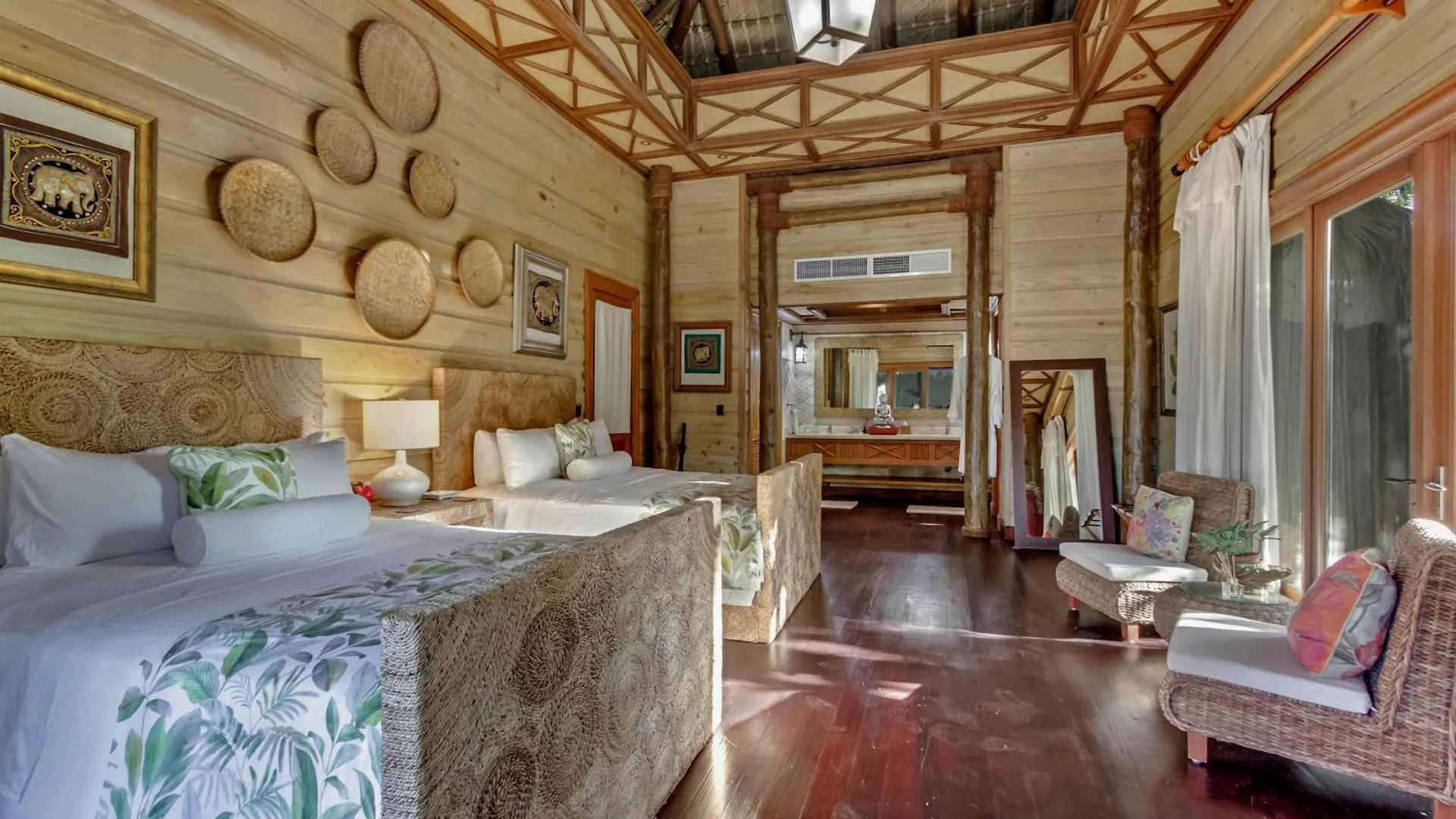 New Cap Cana Tropical Villa At Punta Espada With Private Cook, Housekeeping, Exclusive Beach Club Access Punta Cana