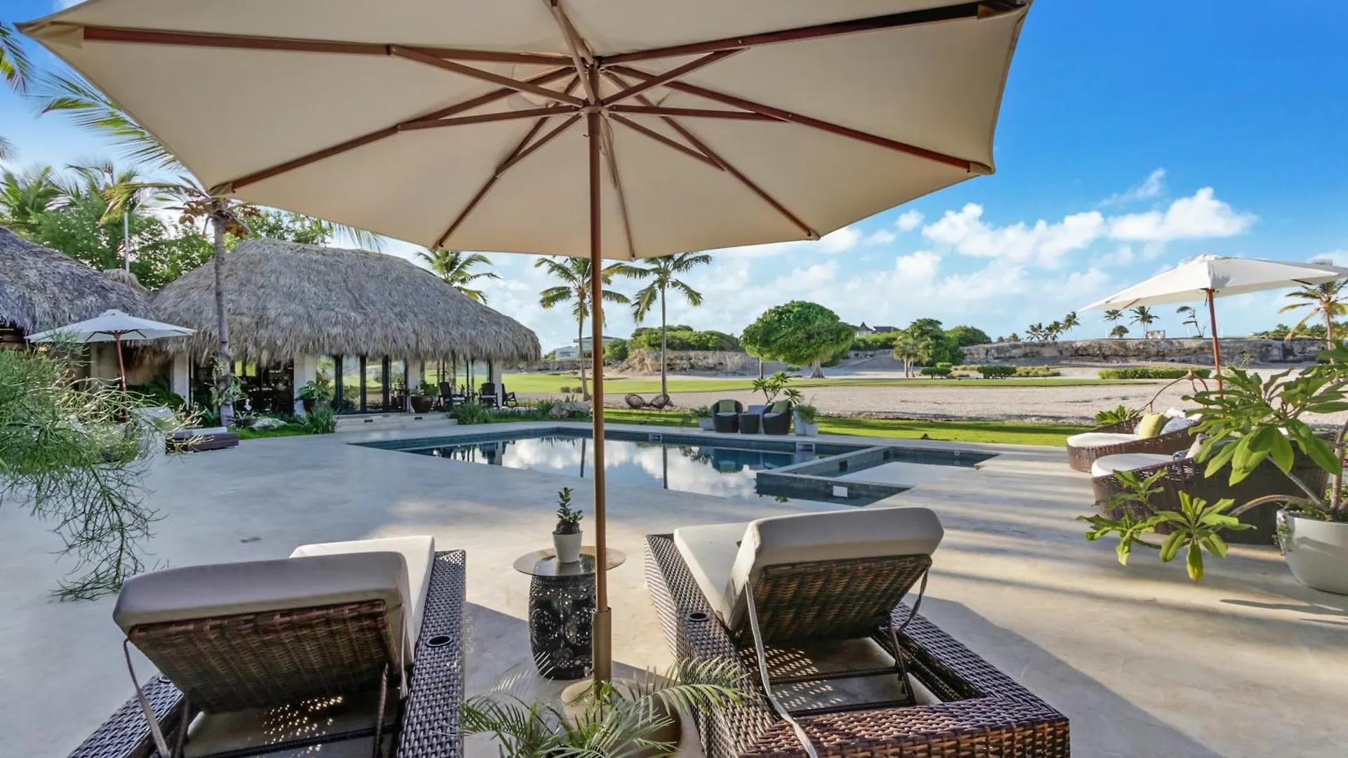 New Cap Cana Tropical Villa At Punta Espada With Private Cook, Housekeeping, Exclusive Beach Club Access Πούντα Κάνα