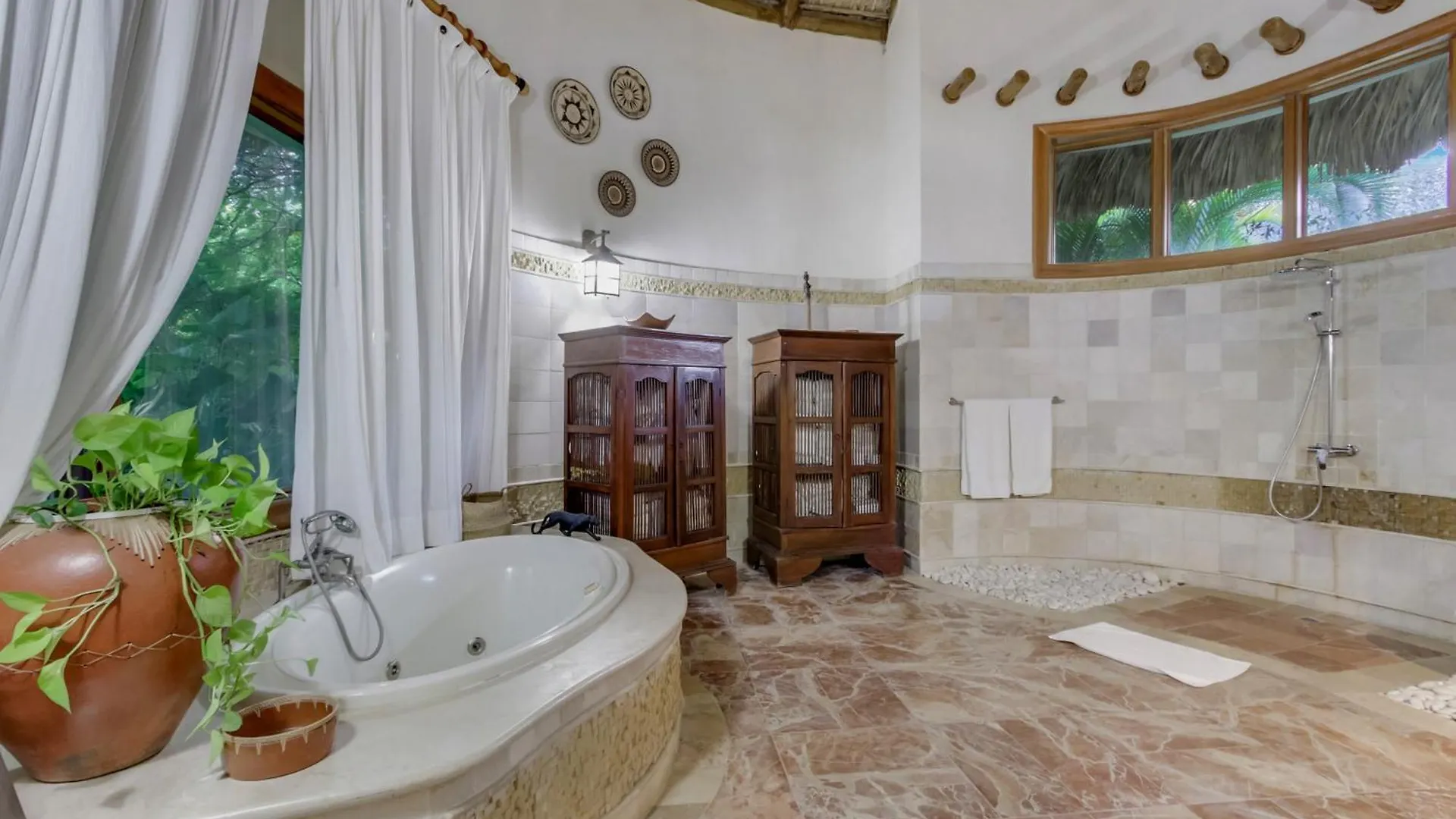 New Cap Cana Tropical Villa At Punta Espada With Private Cook, Housekeeping, Exclusive Beach Club Access Punta Cana Dominican Republic